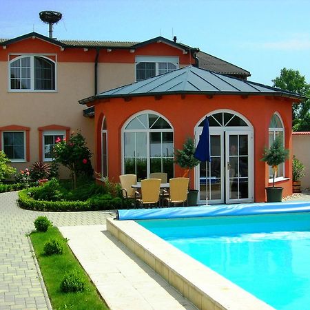 Апартаменты Sekt & Wein - Walter Klein Ильмиц Экстерьер фото